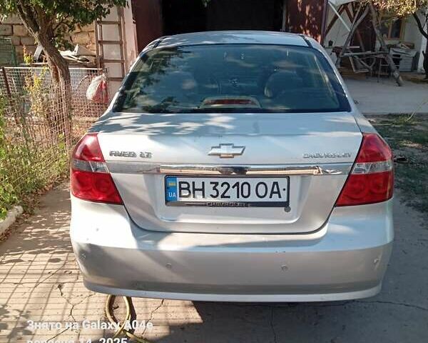 Серый Шевроле Авео, объемом двигателя 1.6 л и пробегом 267 тыс. км за 3000 $, фото 2 на Automoto.ua