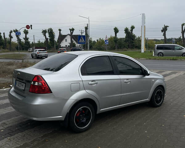 Серый Шевроле Авео, объемом двигателя 1.6 л и пробегом 300 тыс. км за 3300 $, фото 4 на Automoto.ua