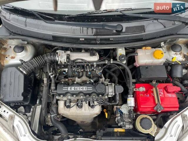 Серый Шевроле Авео, объемом двигателя 1.5 л и пробегом 250 тыс. км за 3600 $, фото 17 на Automoto.ua