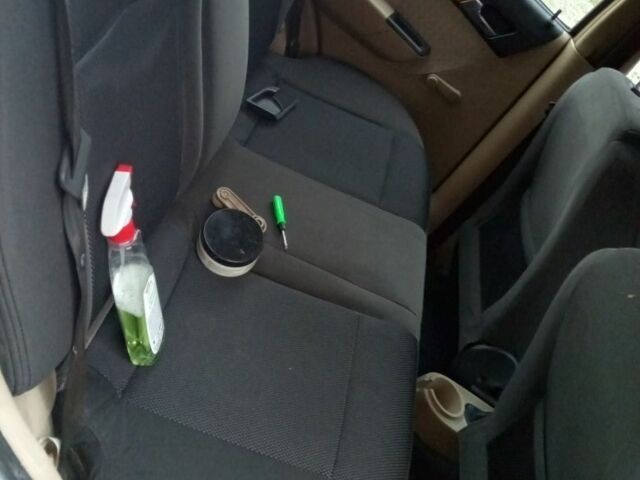 Серый Шевроле Авео, объемом двигателя 1.6 л и пробегом 348 тыс. км за 2100 $, фото 8 на Automoto.ua