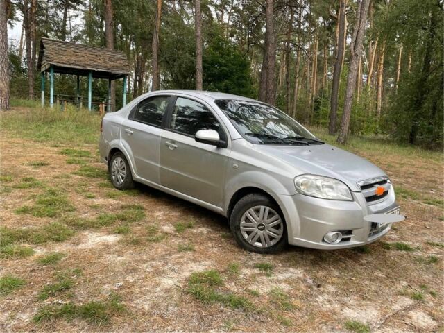 Серый Шевроле Авео, объемом двигателя 1.6 л и пробегом 280 тыс. км за 2400 $, фото 3 на Automoto.ua