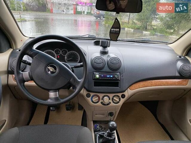 Серый Шевроле Авео, объемом двигателя 1.6 л и пробегом 173 тыс. км за 3700 $, фото 11 на Automoto.ua
