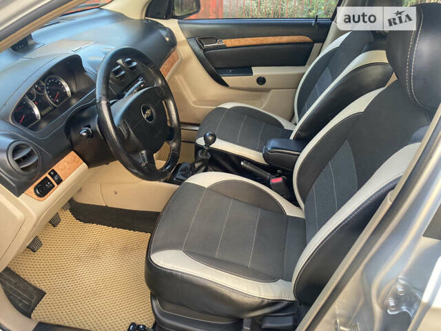 Серый Шевроле Авео, объемом двигателя 1.6 л и пробегом 128 тыс. км за 4900 $, фото 7 на Automoto.ua