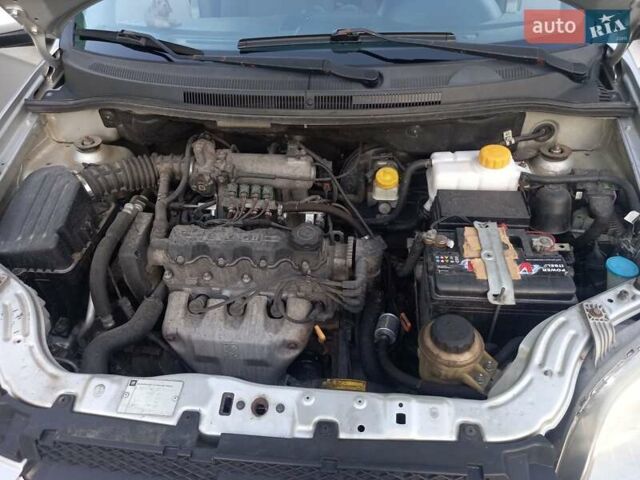 Серый Шевроле Авео, объемом двигателя 1.5 л и пробегом 218 тыс. км за 4500 $, фото 8 на Automoto.ua