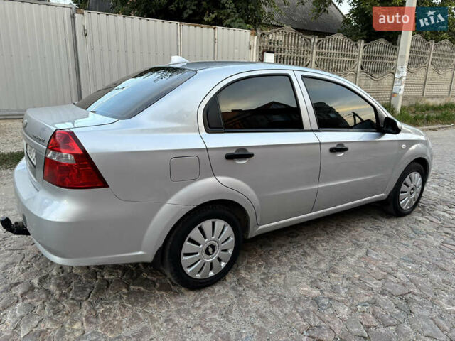 Серый Шевроле Авео, объемом двигателя 1.5 л и пробегом 165 тыс. км за 4900 $, фото 4 на Automoto.ua