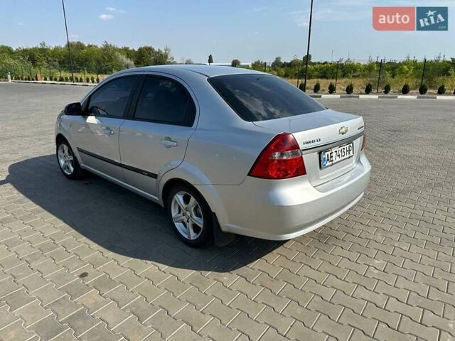 Серый Шевроле Авео, объемом двигателя 1.6 л и пробегом 184 тыс. км за 4700 $, фото 3 на Automoto.ua