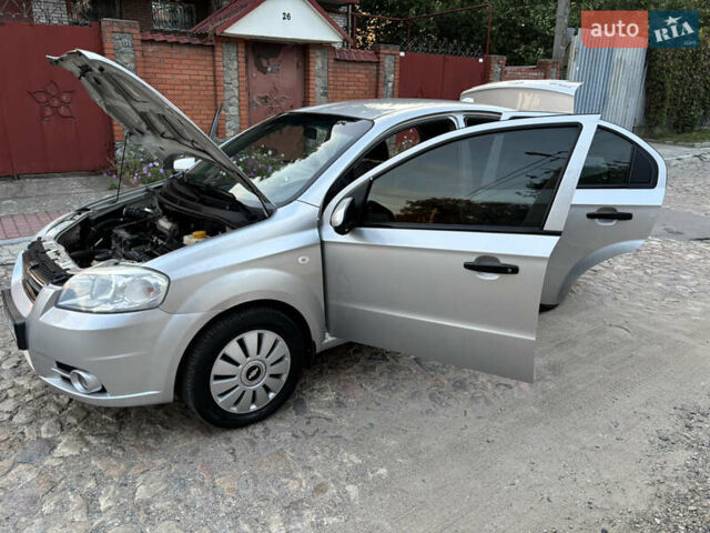 Серый Шевроле Авео, объемом двигателя 1.5 л и пробегом 165 тыс. км за 4900 $, фото 11 на Automoto.ua