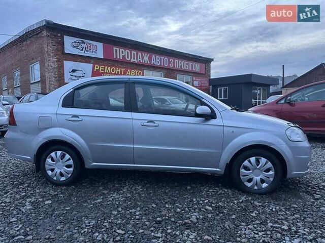 Серый Шевроле Авео, объемом двигателя 1.6 л и пробегом 308 тыс. км за 3700 $, фото 5 на Automoto.ua