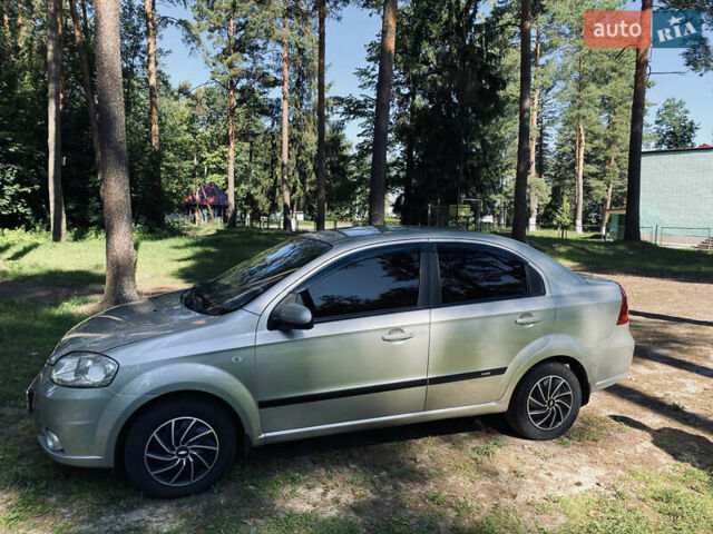Сірий Шевроле Авео, об'ємом двигуна 1.6 л та пробігом 188 тис. км за 3900 $, фото 4 на Automoto.ua