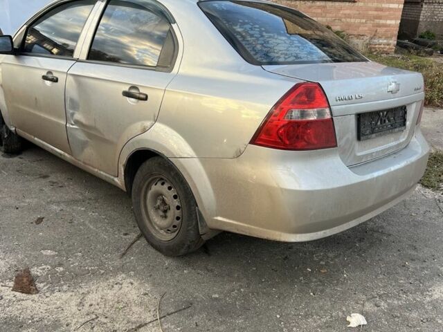 Серый Шевроле Авео, объемом двигателя 1.5 л и пробегом 205 тыс. км за 850 $, фото 4 на Automoto.ua
