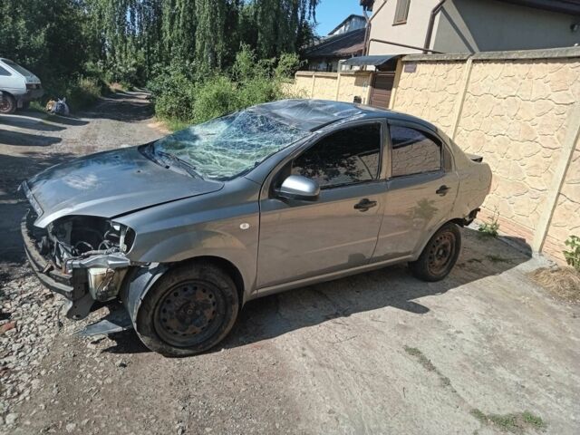 Сірий Шевроле Авео, об'ємом двигуна 0.15 л та пробігом 125 тис. км за 1480 $, фото 4 на Automoto.ua