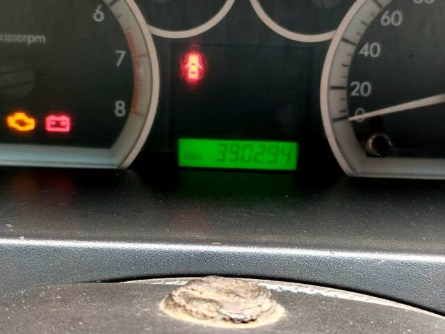 Серый Шевроле Авео, объемом двигателя 1.6 л и пробегом 390 тыс. км за 2599 $, фото 5 на Automoto.ua