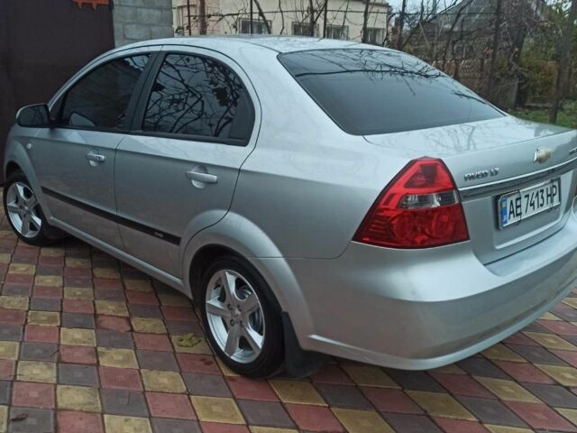 Серый Шевроле Авео, объемом двигателя 1.6 л и пробегом 186 тыс. км за 5000 $, фото 3 на Automoto.ua