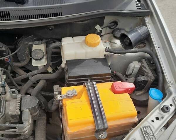 Серый Шевроле Авео, объемом двигателя 1.5 л и пробегом 167 тыс. км за 4200 $, фото 12 на Automoto.ua