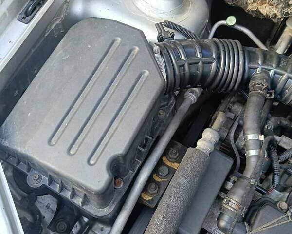 Серый Шевроле Авео, объемом двигателя 1.5 л и пробегом 320 тыс. км за 3200 $, фото 3 на Automoto.ua