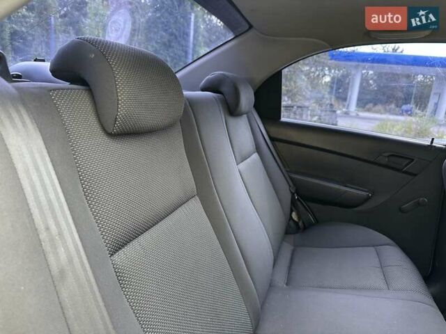 Серый Шевроле Авео, объемом двигателя 1.5 л и пробегом 193 тыс. км за 3450 $, фото 47 на Automoto.ua