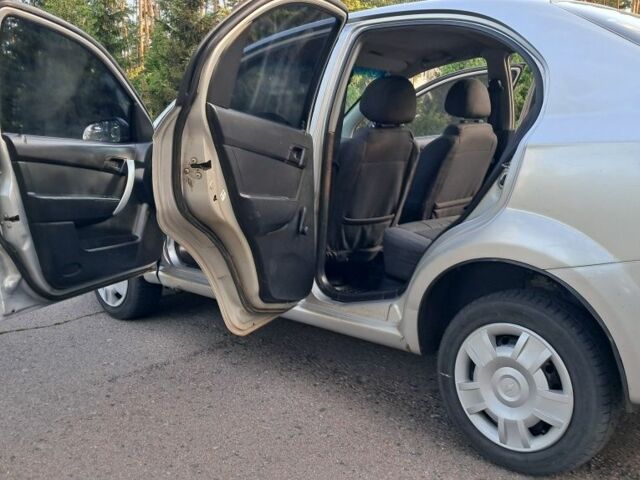 Серый Шевроле Авео, объемом двигателя 1.5 л и пробегом 312 тыс. км за 2750 $, фото 17 на Automoto.ua