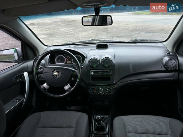 Серый Шевроле Авео, объемом двигателя 1.5 л и пробегом 180 тыс. км за 4300 $, фото 14 на Automoto.ua