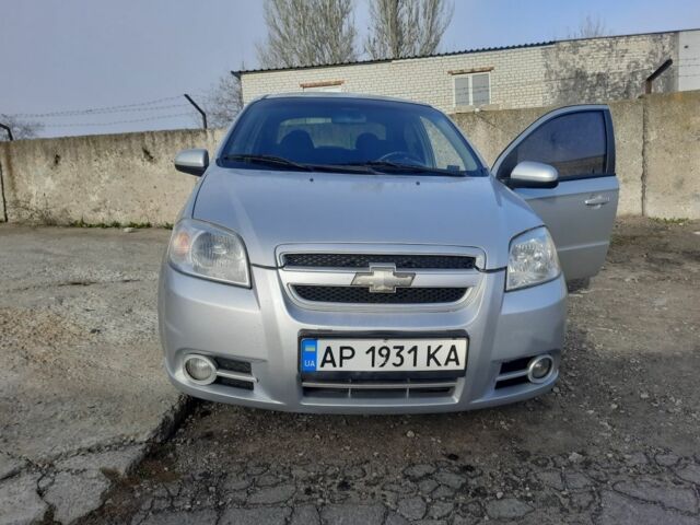 Серый Шевроле Авео, объемом двигателя 1.6 л и пробегом 267 тыс. км за 4200 $, фото 1 на Automoto.ua