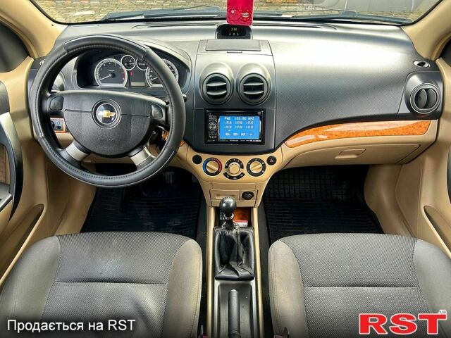 Серый Шевроле Авео, объемом двигателя 1.6 л и пробегом 270 тыс. км за 4000 $, фото 12 на Automoto.ua