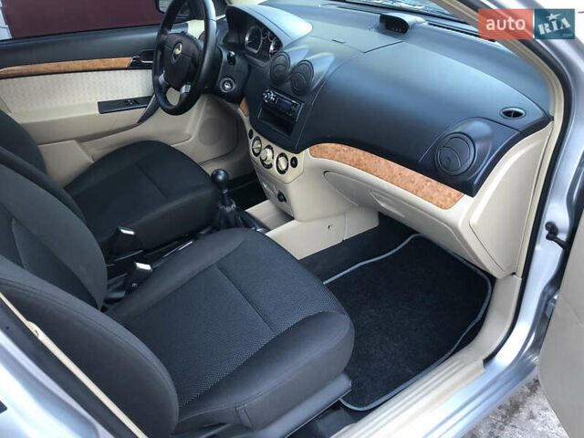 Серый Шевроле Авео, объемом двигателя 1.6 л и пробегом 97 тыс. км за 4900 $, фото 10 на Automoto.ua