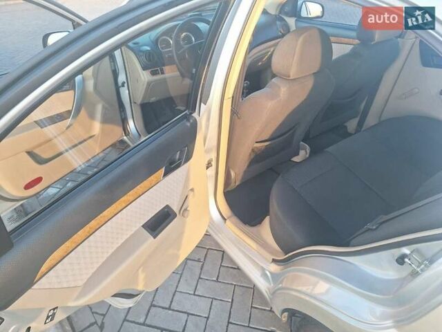 Сірий Шевроле Авео, об'ємом двигуна 1.6 л та пробігом 76 тис. км за 5300 $, фото 14 на Automoto.ua