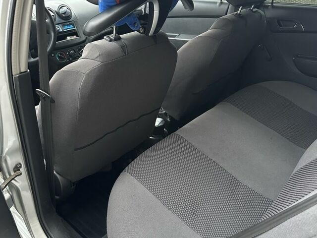 Серый Шевроле Авео, объемом двигателя 1.5 л и пробегом 120 тыс. км за 5999 $, фото 6 на Automoto.ua