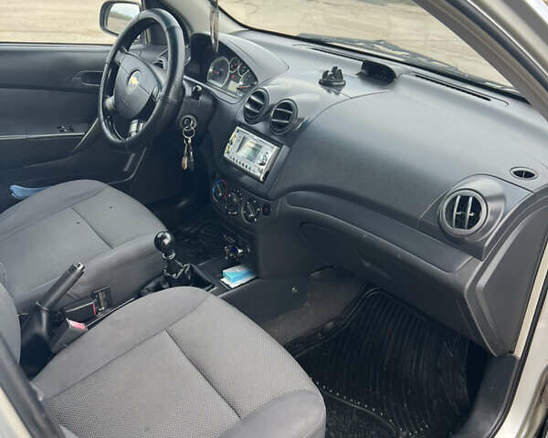 Серый Шевроле Авео, объемом двигателя 1.5 л и пробегом 115 тыс. км за 4999 $, фото 24 на Automoto.ua