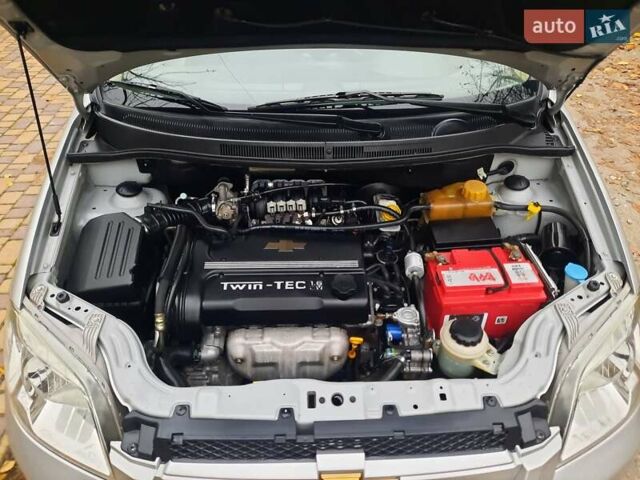 Серый Шевроле Авео, объемом двигателя 1.6 л и пробегом 86 тыс. км за 5000 $, фото 19 на Automoto.ua