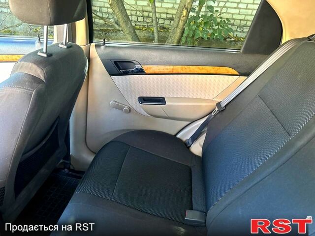 Серый Шевроле Авео, объемом двигателя 1.6 л и пробегом 171 тыс. км за 3500 $, фото 7 на Automoto.ua