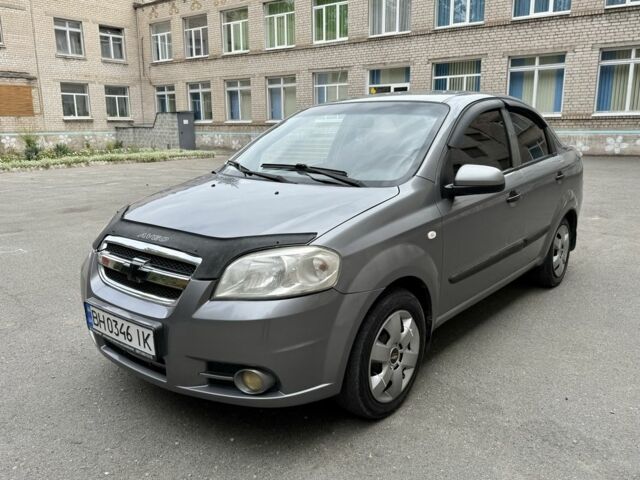 Серый Шевроле Авео, объемом двигателя 1.5 л и пробегом 277 тыс. км за 3899 $, фото 1 на Automoto.ua