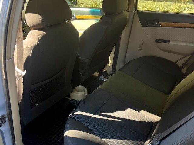 Сірий Шевроле Авео, об'ємом двигуна 1.6 л та пробігом 266 тис. км за 3200 $, фото 5 на Automoto.ua