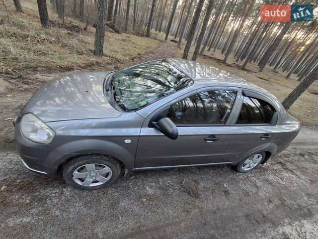 Серый Шевроле Авео, объемом двигателя 1.5 л и пробегом 194 тыс. км за 4000 $, фото 6 на Automoto.ua