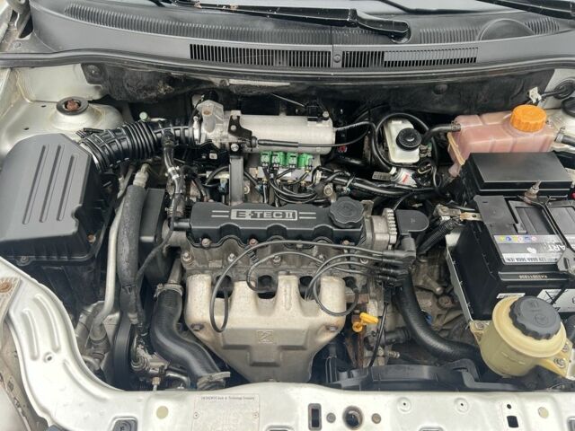 Серый Шевроле Авео, объемом двигателя 1.5 л и пробегом 115 тыс. км за 4999 $, фото 6 на Automoto.ua