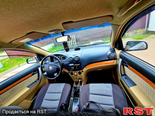 Сірий Шевроле Авео, об'ємом двигуна 1.6 л та пробігом 220 тис. км за 4200 $, фото 9 на Automoto.ua