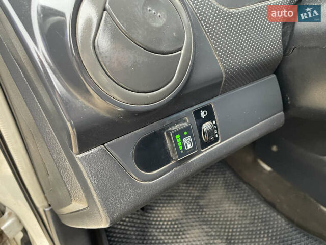 Серый Шевроле Авео, объемом двигателя 1.5 л и пробегом 280 тыс. км за 2750 $, фото 13 на Automoto.ua