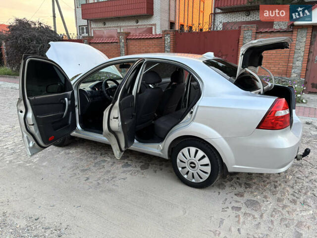 Серый Шевроле Авео, объемом двигателя 1.5 л и пробегом 165 тыс. км за 4900 $, фото 14 на Automoto.ua