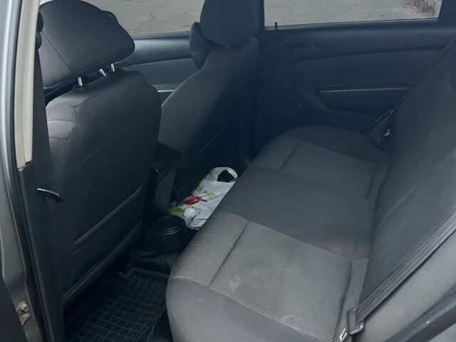 Серый Шевроле Авео, объемом двигателя 1.5 л и пробегом 195 тыс. км за 3500 $, фото 16 на Automoto.ua