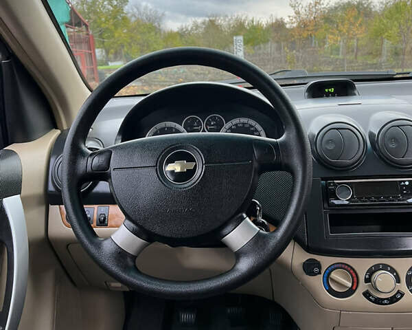 Шевроле Авео 2008 у Хороле на Automoto.ua Сірий Шевроле Авео, об'ємом двигуна 1.6 л та пробігом 163 тис. км за 5550 $, фото 43 на Automoto.ua