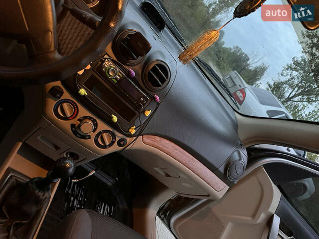 Серый Шевроле Авео, объемом двигателя 1.6 л и пробегом 350 тыс. км за 3600 $, фото 27 на Automoto.ua