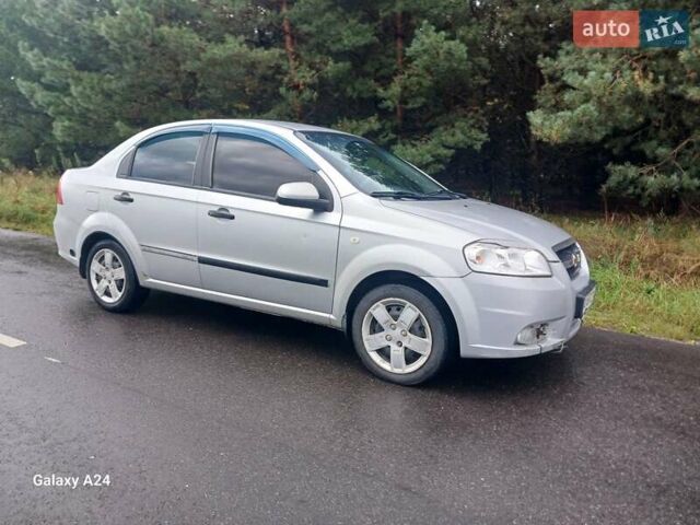 Сірий Шевроле Авео, об'ємом двигуна 1.5 л та пробігом 275 тис. км за 2350 $, фото 8 на Automoto.ua