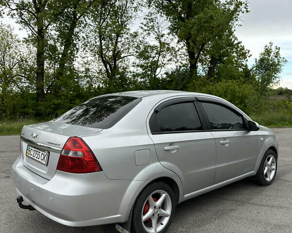 Серый Шевроле Авео, объемом двигателя 1.6 л и пробегом 179 тыс. км за 4200 $, фото 4 на Automoto.ua