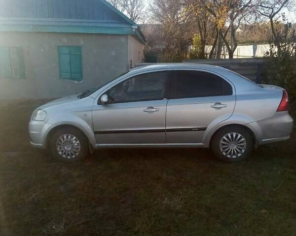 Серый Шевроле Авео, объемом двигателя 1.6 л и пробегом 240 тыс. км за 3300 $, фото 3 на Automoto.ua