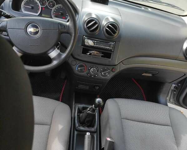 Сірий Шевроле Авео, об'ємом двигуна 1.5 л та пробігом 254 тис. км за 3900 $, фото 3 на Automoto.ua