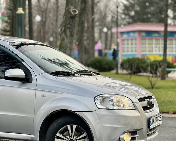Серый Шевроле Авео, объемом двигателя 1.6 л и пробегом 220 тыс. км за 3300 $, фото 9 на Automoto.ua