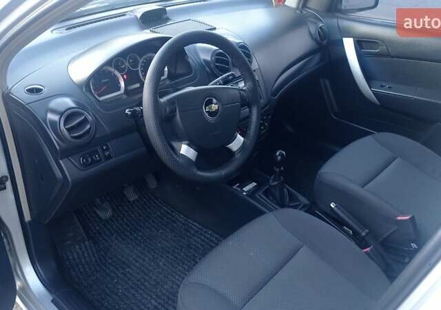 Серый Шевроле Авео, объемом двигателя 0 л и пробегом 198 тыс. км за 3750 $, фото 21 на Automoto.ua