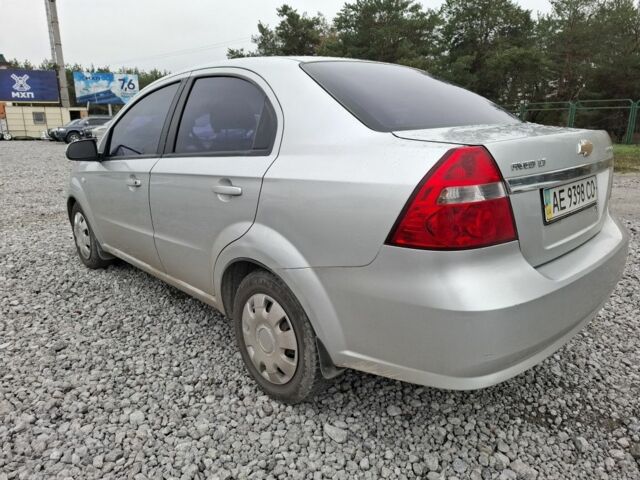 Серый Шевроле Авео, объемом двигателя 1.6 л и пробегом 190 тыс. км за 3999 $, фото 3 на Automoto.ua