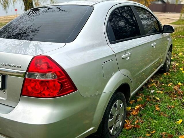 Серый Шевроле Авео, объемом двигателя 1.6 л и пробегом 171 тыс. км за 3500 $, фото 6 на Automoto.ua