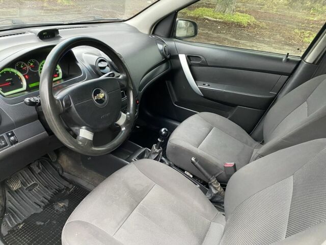 Серый Шевроле Авео, объемом двигателя 1.5 л и пробегом 300 тыс. км за 2750 $, фото 14 на Automoto.ua