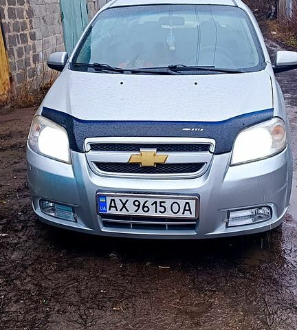 Серый Шевроле Авео, объемом двигателя 1.6 л и пробегом 145 тыс. км за 3000 $, фото 2 на Automoto.ua
